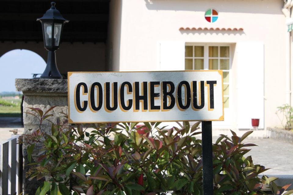 Chateau Couchebout Bed & Breakfast Pugnac Ngoại thất bức ảnh